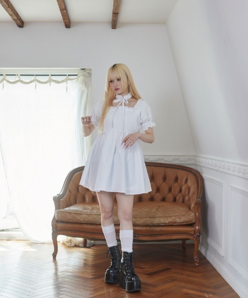 FickleBebe(フィクルベベ)の「フリルチョーカーワンピース(ワンピース・レディース・ブラック/ホワイト・1/0)」の20枚目の写真
