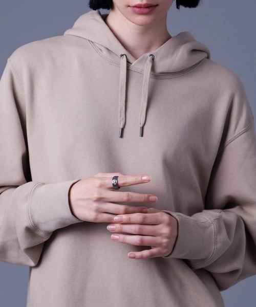 LION HEART（ライオンハート）の「【限定展開】“HAWAIIAN”ワイドリング/サージカルステンレス（金属アレルギー対応）【LION HEART / ライオンハート】（リング・メンズ・シルバー/ライトブラック・13号/15号/17号/19号/21号/23号/25号）」の22枚目の写真