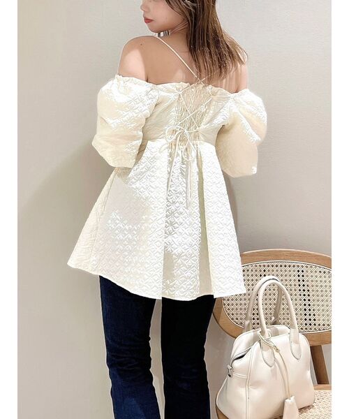 dazzlin（ダズリン）の「2WAYリボンジャガードブラウス（シャツ/ブラウス・レディース・オフホワイト/ブラック・FREE）」の5枚目の写真