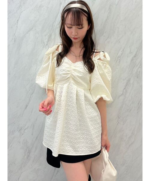 dazzlin（ダズリン）の「2WAYリボンジャガードブラウス（シャツ/ブラウス・レディース・オフホワイト/ブラック・FREE）」の18枚目の写真