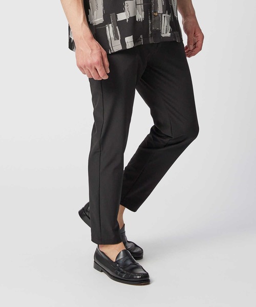 PLUS ONE(プラスワン)の「【PLUS ONE】ソロテックススリムパンツ(スラックス・メンズ・ネイビー/ブラック・XL/L/M)」の1枚目の写真