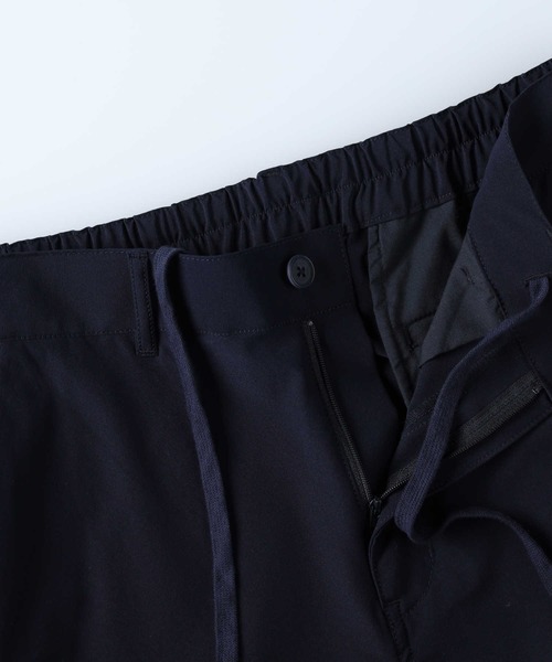 PLUS ONE(プラスワン)の「【PLUS ONE】ソロテックススリムパンツ(スラックス・メンズ・ネイビー/ブラック・XL/L/M)」の13枚目の写真