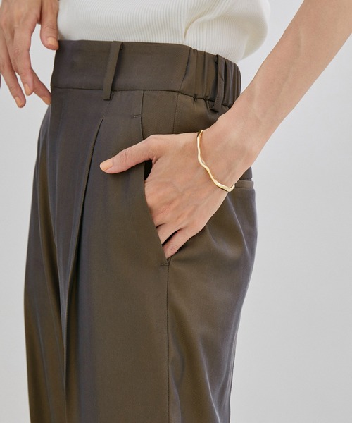 SALON adam et rope'(サロン アダム エ ロペ)の「キュプラカルゼストレートイージーパンツ(その他パンツ・レディース・ダークブラウン/ブラック/ダークラベンダー・M/S)」の18枚目の写真