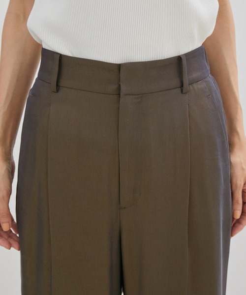 SALON adam et rope'(サロン アダム エ ロペ)の「キュプラカルゼストレートイージーパンツ(その他パンツ・レディース・ダークブラウン/ブラック/ダークラベンダー・M/S)」の22枚目の写真