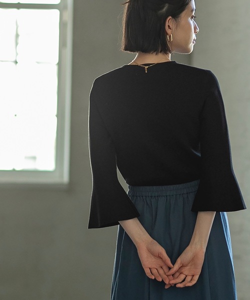 OPAQUE.CLIP（オペークドットクリップ）の「◆フレアスリーブコットンニット【UVケア/洗濯機洗い可】（ニット/セーター・レディース・ボルドー/ブルー/ブラック/ライトグレー・40/38/36）」の14枚目の写真