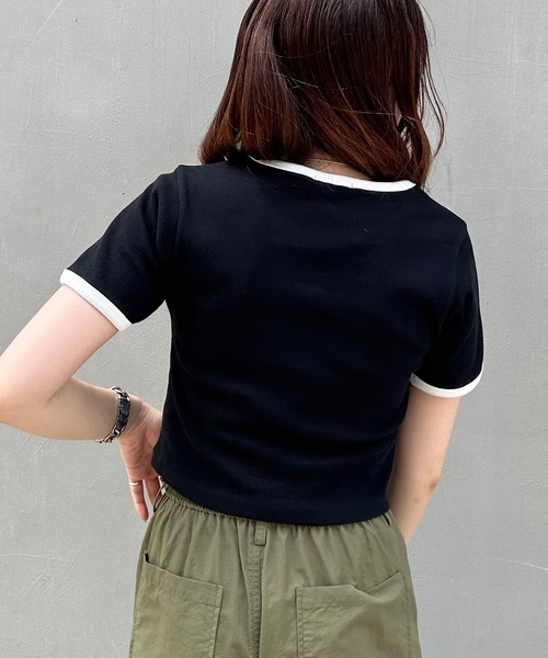 INGNI(イング)の「胸刺しゅうロゴリンガーリブTシャツ(Tシャツ/カットソー・レディース・レッド系3/ホワイト×ブラック/ブラック×ホワイト・M)」の8枚目の写真