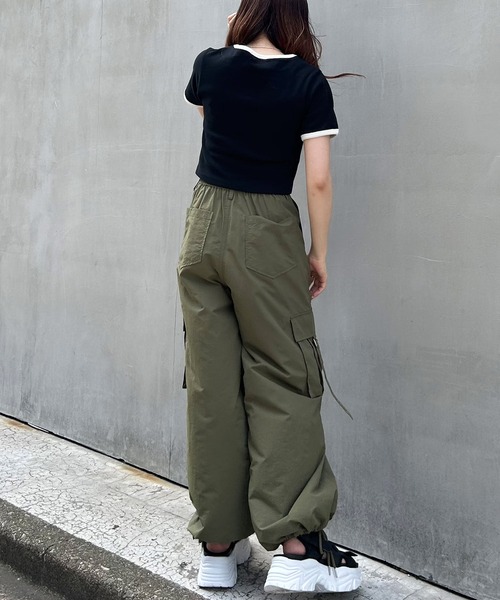 INGNI(イング)の「胸刺しゅうロゴリンガーリブTシャツ(Tシャツ/カットソー・レディース・レッド系3/ホワイト×ブラック/ブラック×ホワイト・M)」の11枚目の写真