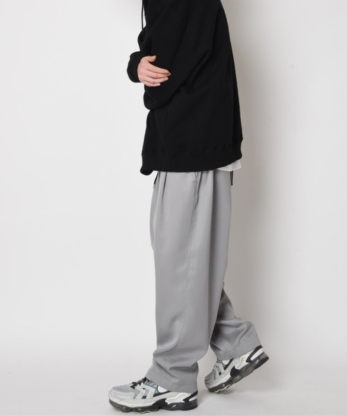 doublet グレー プリント入り ストレートパンツ doublet グレー プリント入り ストレートパンツ