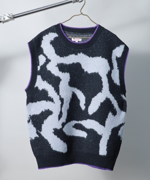 NYLAUS（ナイラス）の「Mohair Like Whole Pattern Loose Knit Vest / モヘアライク 総柄 ルーズ ニットベスト（ベスト・メンズ・ブラック系/グレー系/パープル系・M/L）」の2枚目の写真