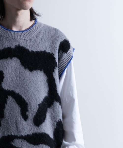 NYLAUS（ナイラス）の「Mohair Like Whole Pattern Loose Knit Vest / モヘアライク 総柄 ルーズ ニットベスト（ベスト・メンズ・ブラック系/グレー系/パープル系・M/L）」の11枚目の写真