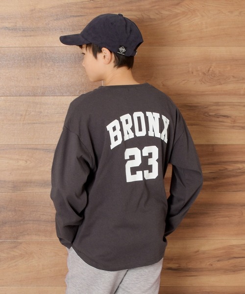 GLAZOS（グラソス）の「【WEB限定】【プチプラ】バックアソートプリント長袖Tシャツ（その他トップス・キッズ・グリーン/ダークグレー/ライトブルー/グレー系その他/ブルー/ホワイト/シルバーグレー/マルチ/ブラウン/グレー・140cm/170cm/160cm/130cm/150cm）」の6枚目の写真