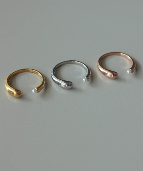 ebine（エビネ）の「金属アレルギー対応 サージカルステンレス Side Pearl Ring（リング・レディース・ゴールド/シルバー/ピンク・7号/13号/16号/11号/9号）」の6枚目の写真