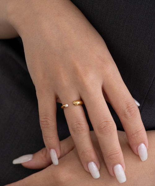 ebine（エビネ）の「金属アレルギー対応 サージカルステンレス Side Pearl Ring（リング・レディース・ゴールド/シルバー/ピンク・7号/13号/16号/11号/9号）」の15枚目の写真