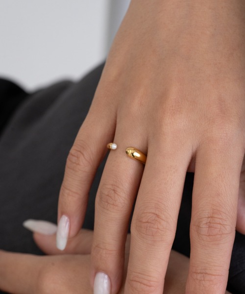 ebine（エビネ）の「金属アレルギー対応 サージカルステンレス Side Pearl Ring（リング・レディース・ゴールド/シルバー/ピンク・7号/13号/16号/11号/9号）」の16枚目の写真