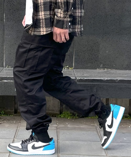 ARCADE（アーケード）の「カーゴパンツ メンズ 裾ドローコード ウェストフリー ミリタリーデザイン（カーゴパンツ・メンズ・ベージュ/カーキ/ホワイト/ブラック・L/XL/M）」の2枚目の写真