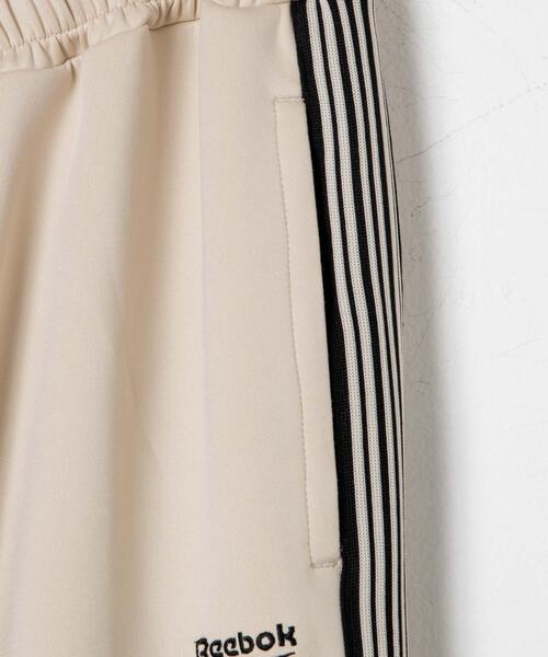 Reebok（リーボック）の「∴WEGO/別注Reebok サイドライントラックパンツ（スウェットパンツ・レディース・ベージュ/ブラック・FREE）」の5枚目の写真