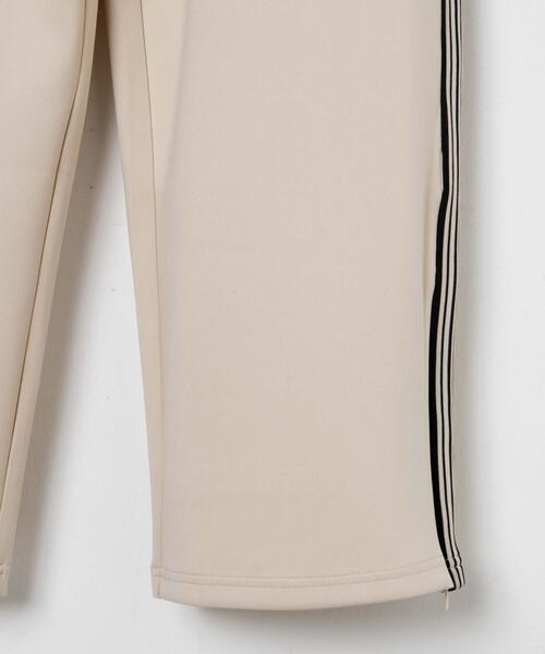 Reebok（リーボック）の「∴WEGO/別注Reebok サイドライントラックパンツ（スウェットパンツ・レディース・ベージュ/ブラック・FREE）」の6枚目の写真