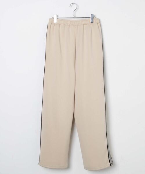 Reebok（リーボック）の「∴WEGO/別注Reebok サイドライントラックパンツ（スウェットパンツ・レディース・ベージュ/ブラック・FREE）」の8枚目の写真