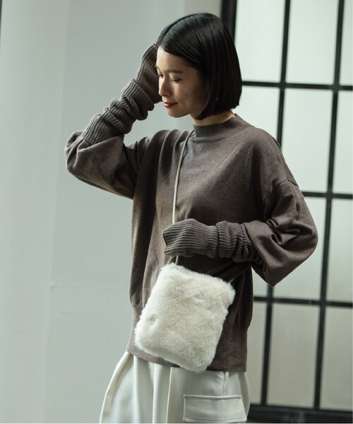 OPAQUE.CLIP（オペークドットクリップ）の「◆フェイクファーミニポシェット（ショルダーバッグ・レディース・チャコールグレー/オフホワイト/グリーン/サンドベージュ・00）」の6枚目の写真