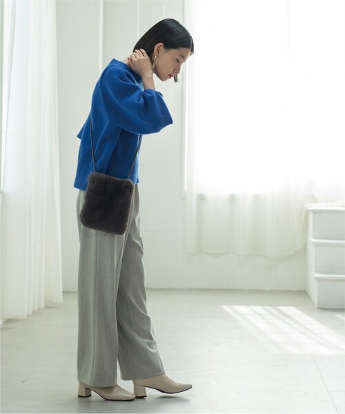 OPAQUE.CLIP（オペークドットクリップ）の「◆フェイクファーミニポシェット（ショルダーバッグ・レディース・チャコールグレー/オフホワイト/グリーン/サンドベージュ・00）」の15枚目の写真