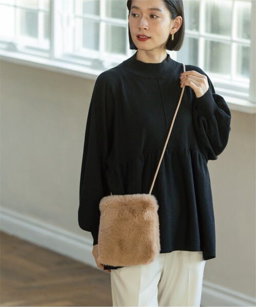 OPAQUE.CLIP（オペークドットクリップ）の「◆フェイクファーミニポシェット（ショルダーバッグ・レディース・チャコールグレー/オフホワイト/グリーン/サンドベージュ・00）」の17枚目の写真