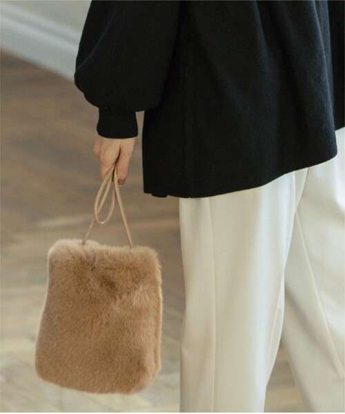 OPAQUE.CLIP（オペークドットクリップ）の「◆フェイクファーミニポシェット（ショルダーバッグ・レディース・チャコールグレー/オフホワイト/グリーン/サンドベージュ・00）」の21枚目の写真