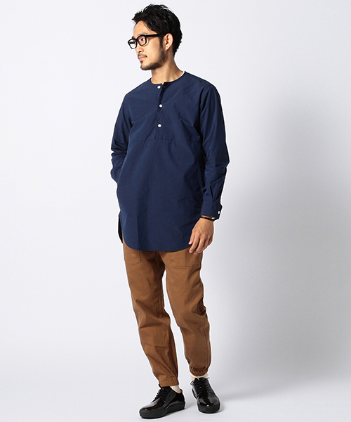 BEAMS(ビームス)の「BEAMS / プルオーバー ロング ノーカラーシャツ(シャツ/ブラウス・メンズ・サックスブルー/ネイビー/ホワイト・SMALL/MEDIUM/LARGE)」の4枚目の写真