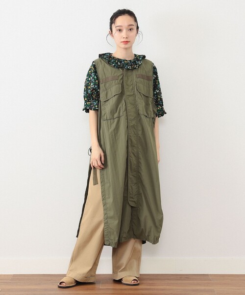 BEAMS BOY(ビームスボーイ)の「BEAMS BOY / ミリタリー サイドリボン ノースリーブ ワンピース(ワンピース・レディース・オリーブ/チャコールグレー・ONE SIZE)」の3枚目の写真