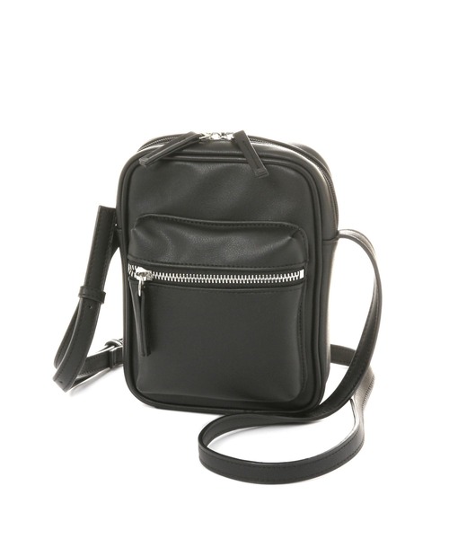 LAKOLE（ラコレ）の「ジップショルダーバッグ / 991664（ショルダーバッグ・メンズ・ブラック/オフホワイト/サンドグレー・FREE）」の5枚目の写真