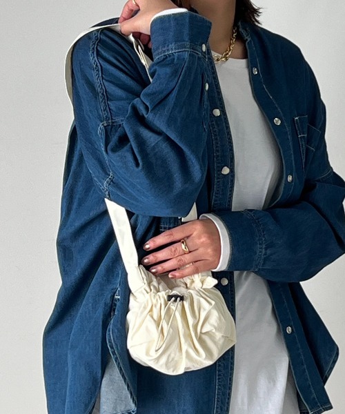 un dix cors（アンディコール）の「ドロストリングミニショルダー（ショルダーバッグ・レディース・アイボリー/ブラック/グリーン・FREE）」の9枚目の写真