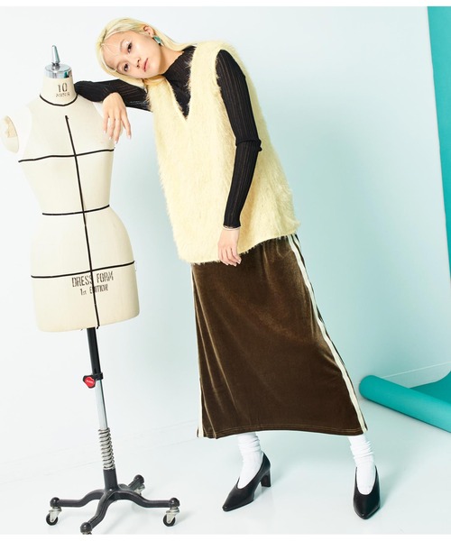 Settimissimo（セッティミッシモ）の「スパーリングシャギー Vネック 2WAYジレ ベスト（ベスト・レディース・アイボリー/オリーブ・FREE）」の5枚目の写真