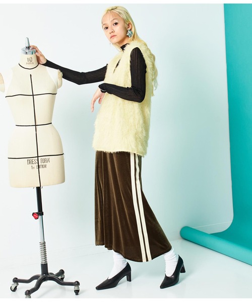 Settimissimo（セッティミッシモ）の「スパーリングシャギー Vネック 2WAYジレ ベスト（ベスト・レディース・アイボリー/オリーブ・FREE）」の6枚目の写真