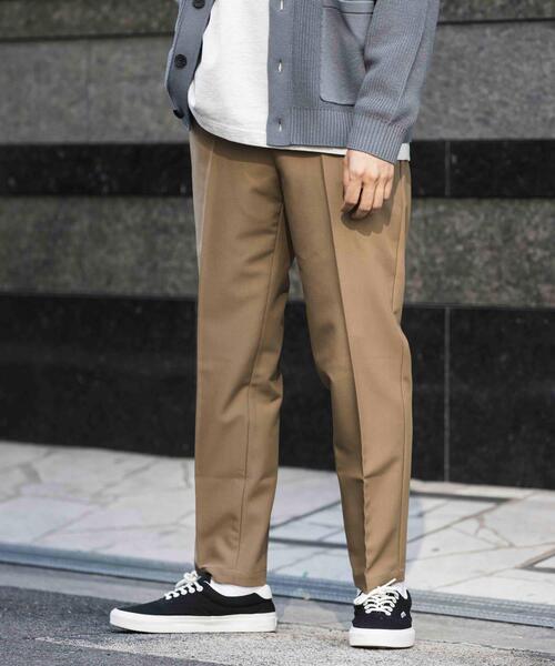 URBAN RESEARCH DOORS(アーバンリサーチドアーズ)の「T/R テーパードトラウザー(その他パンツ・メンズ・グレー/ブラック/モカ/ネイビー・SMALL/MEDIUM/LARGE)」の7枚目の写真