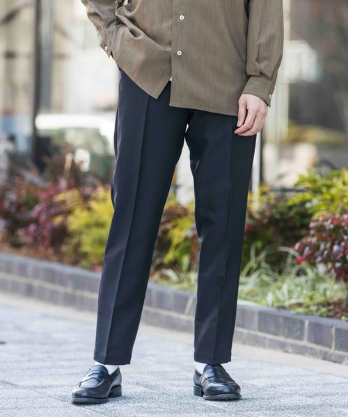 URBAN RESEARCH DOORS(アーバンリサーチドアーズ)の「T/R テーパードトラウザー(その他パンツ・メンズ・グレー/ブラック/モカ/ネイビー・SMALL/MEDIUM/LARGE)」の10枚目の写真