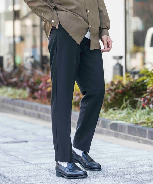 URBAN RESEARCH DOORS(アーバンリサーチドアーズ)の「T/R テーパードトラウザー(その他パンツ・メンズ・グレー/ブラック/モカ/ネイビー・SMALL/MEDIUM/LARGE)」の12枚目の写真