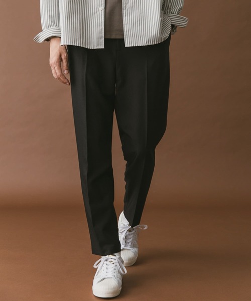 URBAN RESEARCH DOORS(アーバンリサーチドアーズ)の「T/R テーパードトラウザー(その他パンツ・メンズ・グレー/ブラック/モカ/ネイビー・SMALL/MEDIUM/LARGE)」の16枚目の写真