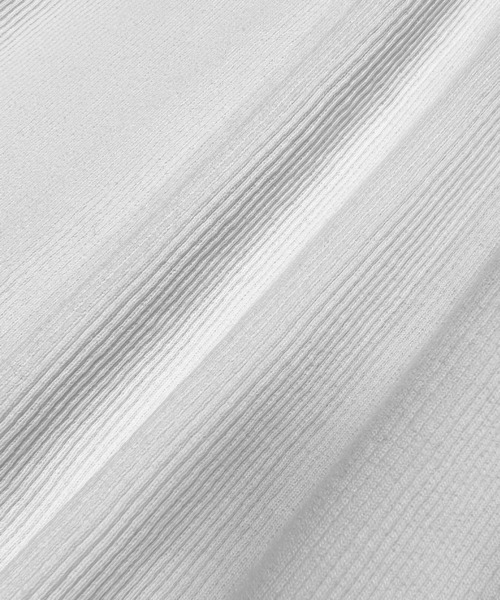 JUNOAH（ジュノア）の「クロスネックリブタンクトップ（タンクトップ・レディース・グレイッシュベージュ/ブラック/ブラウン/ホワイト・X-LARGE/LARGE/MEDIUM）」の21枚目の写真