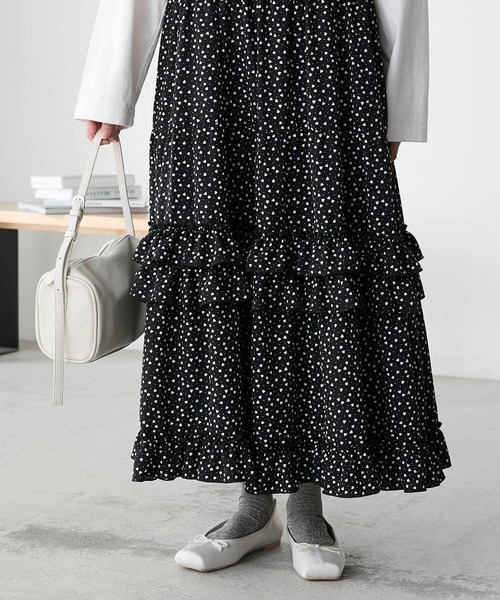 forksy.(フォルクシー)の「【forksy.】サテンスクエアトゥバレエシューズ(バレエシューズ・レディース・ピンク/ブラック/アイボリー・S/M/L/LL)」の6枚目の写真