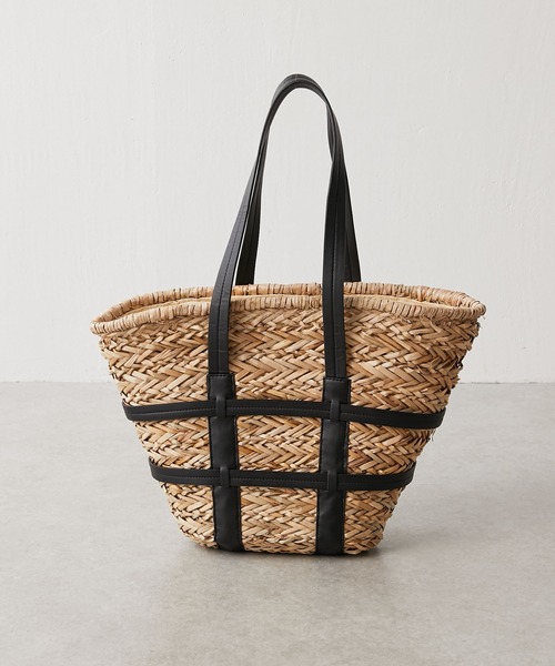 PAPILLONNER(パピヨネ)の「ベルトカゴバッグ(ショルダーバッグ・レディース・ブラック・FREE)」の5枚目の写真