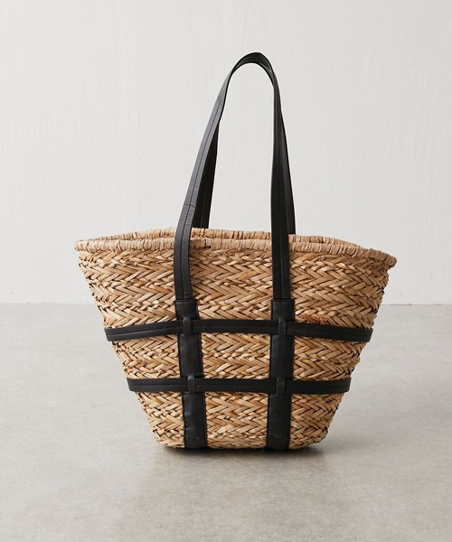 PAPILLONNER(パピヨネ)の「ベルトカゴバッグ(ショルダーバッグ・レディース・ブラック・FREE)」の7枚目の写真