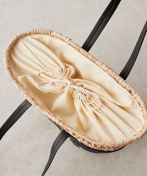 PAPILLONNER(パピヨネ)の「ベルトカゴバッグ(ショルダーバッグ・レディース・ブラック・FREE)」の9枚目の写真