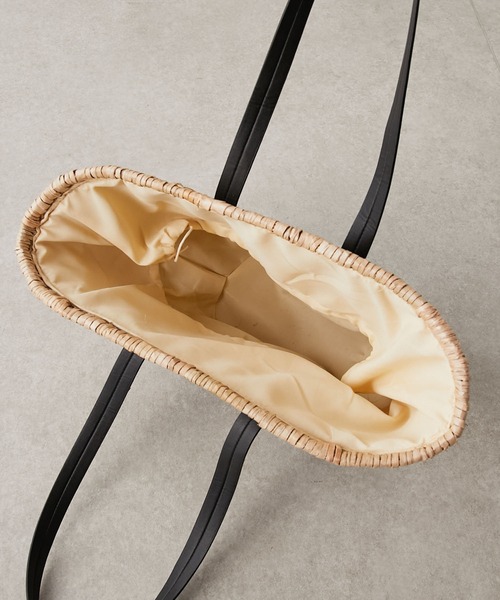 PAPILLONNER(パピヨネ)の「ベルトカゴバッグ(ショルダーバッグ・レディース・ブラック・FREE)」の11枚目の写真