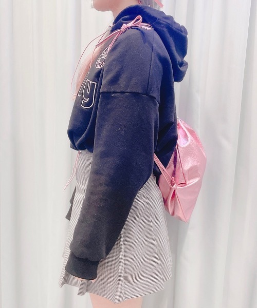 lilLilly（リルリリー）の「メタリックリボンリュック（バックパック/リュック・レディース・シルバー/ブラック/ピンク・ONESIZE）」の4枚目の写真