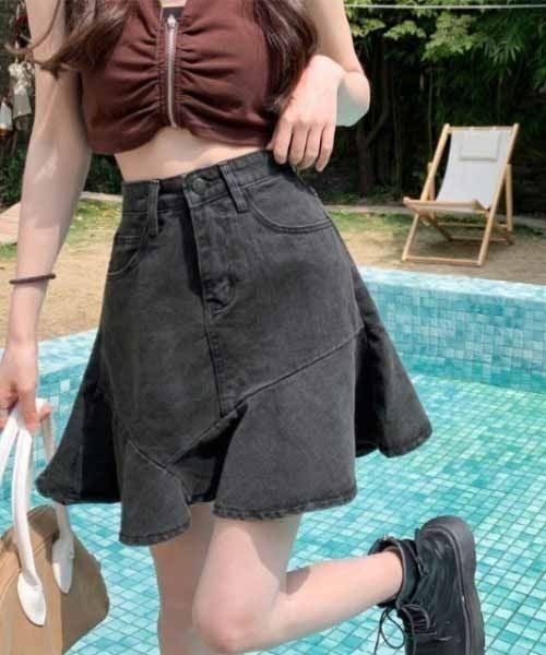 NANEA(ナネア)の「ハイウエストフレアヘムデニムスカート(デニムスカート・レディース・ブラック/ブルー・X-LARGE/MEDIUM/SMALL/LARGE)」の2枚目の写真