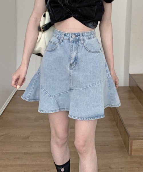NANEA(ナネア)の「ハイウエストフレアヘムデニムスカート(デニムスカート・レディース・ブラック/ブルー・X-LARGE/MEDIUM/SMALL/LARGE)」の7枚目の写真