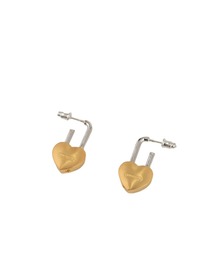 AMBUSH（アンブッシュ）の「SMALL HEART PADLOCK EARRINGS