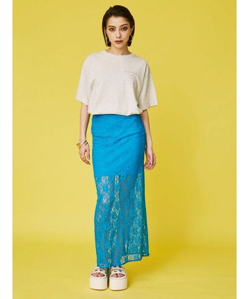 EVRIS（エヴリス）の「ビジューデザインプラットフォームサンダル（サンダル・レディース・ホワイト/ブラック・SMALL/MEDIUM/LARGE）」の5枚目の写真