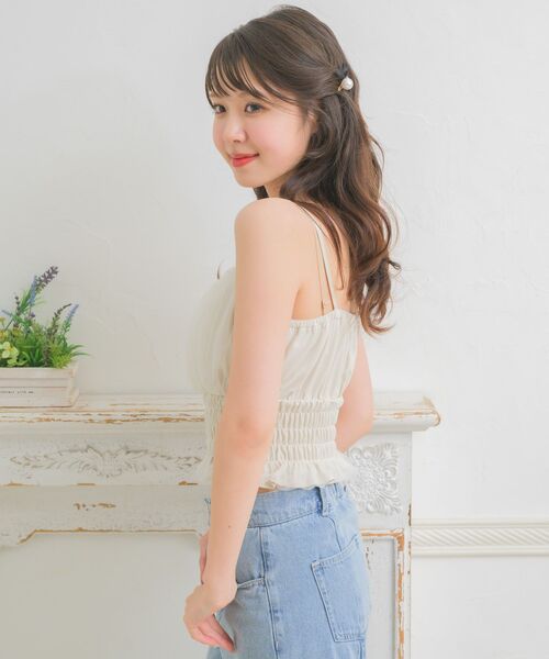 ems excite(エムズエキサイト)の「チュールキャミ&ボレロSET(シャツ/ブラウス・レディース・ライトグレー/ナチュラル/ブラック・FREE)」の11枚目の写真