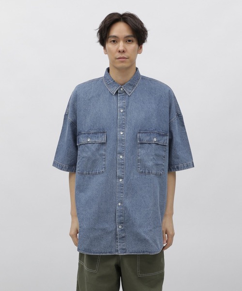 LAKOLE（ラコレ）の「BIGデニムシャツ / 111263（シャツ/ブラウス・メンズ・ブラック/ブルー・MEDIUM/LARGE）」の7枚目の写真