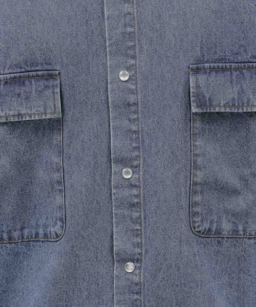 LAKOLE（ラコレ）の「BIGデニムシャツ / 111263（シャツ/ブラウス・メンズ・ブラック/ブルー・MEDIUM/LARGE）」の16枚目の写真